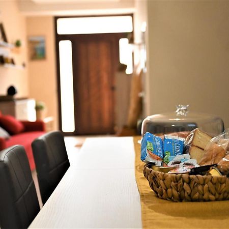 "Il Vecchio Salone" Appartamento In Pieno Centro Con Garage Privato Λέτσε Εξωτερικό φωτογραφία