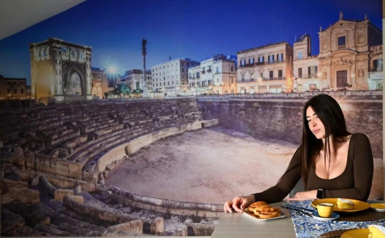 "Il Vecchio Salone" Appartamento In Pieno Centro Con Garage Privato Λέτσε Εξωτερικό φωτογραφία
