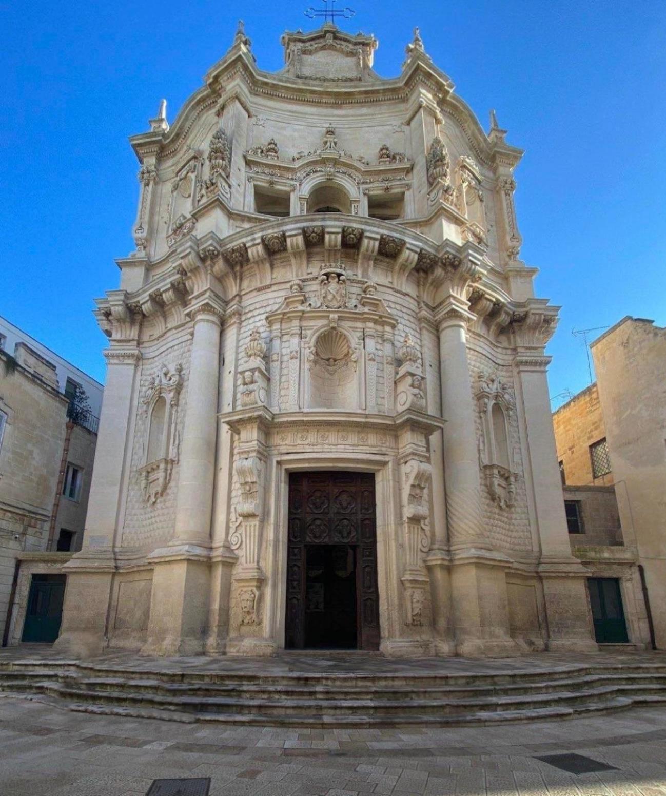 "Il Vecchio Salone" Appartamento In Pieno Centro Con Garage Privato Λέτσε Εξωτερικό φωτογραφία